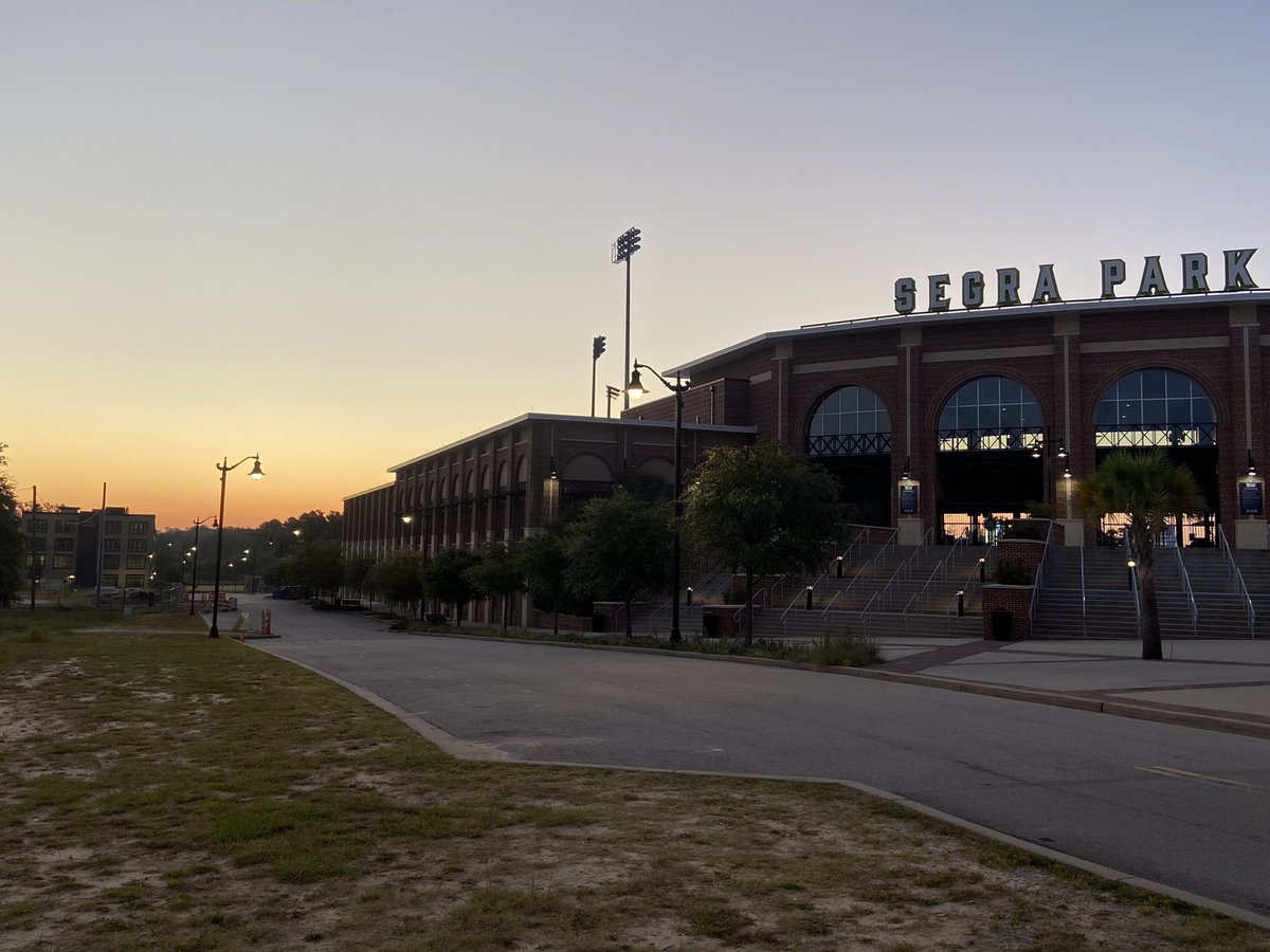 David Lockwood, III, SIOR, CCIM, CRE (@dlockwoodiii) on Twitter photo Sunās Up Columbia. Hard miles early AM. Gotta get better! Shout out to <a href="/HarvestHopeFB/">Harvest Hope Food Bank</a> They do great work. <a href="/colatoday/">COLAtoday</a> <a href="/ColaChamber/">Columbia Chamber</a> <a href="/F3LakeMurray/">F3 Lake Murray</a> Sunās Up Columbia. Hard miles early AM. Gotta get better! Shout out to <a href="/HarvestHopeFB/">Harvest Hope Food Bank</a> They do great work. <a href="/colatoday/">COLAtoday</a> <a href="/ColaChamber/">Columbia Chamber</a> <a href="/F3LakeMurray/">F3 Lake Murray</a>