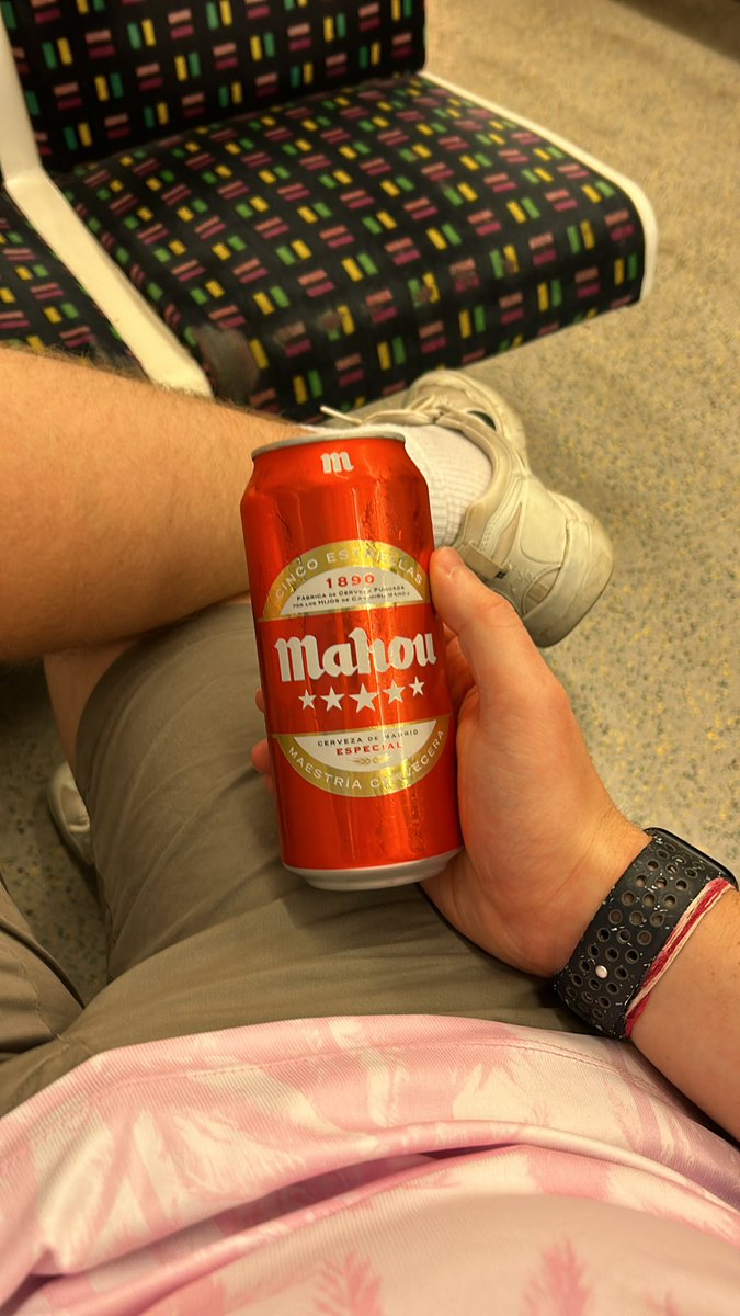 Georgefoley1's tweet photo. @DrinkingDOT Torquay at Chesham https://t.co/4EtA3XxVIl