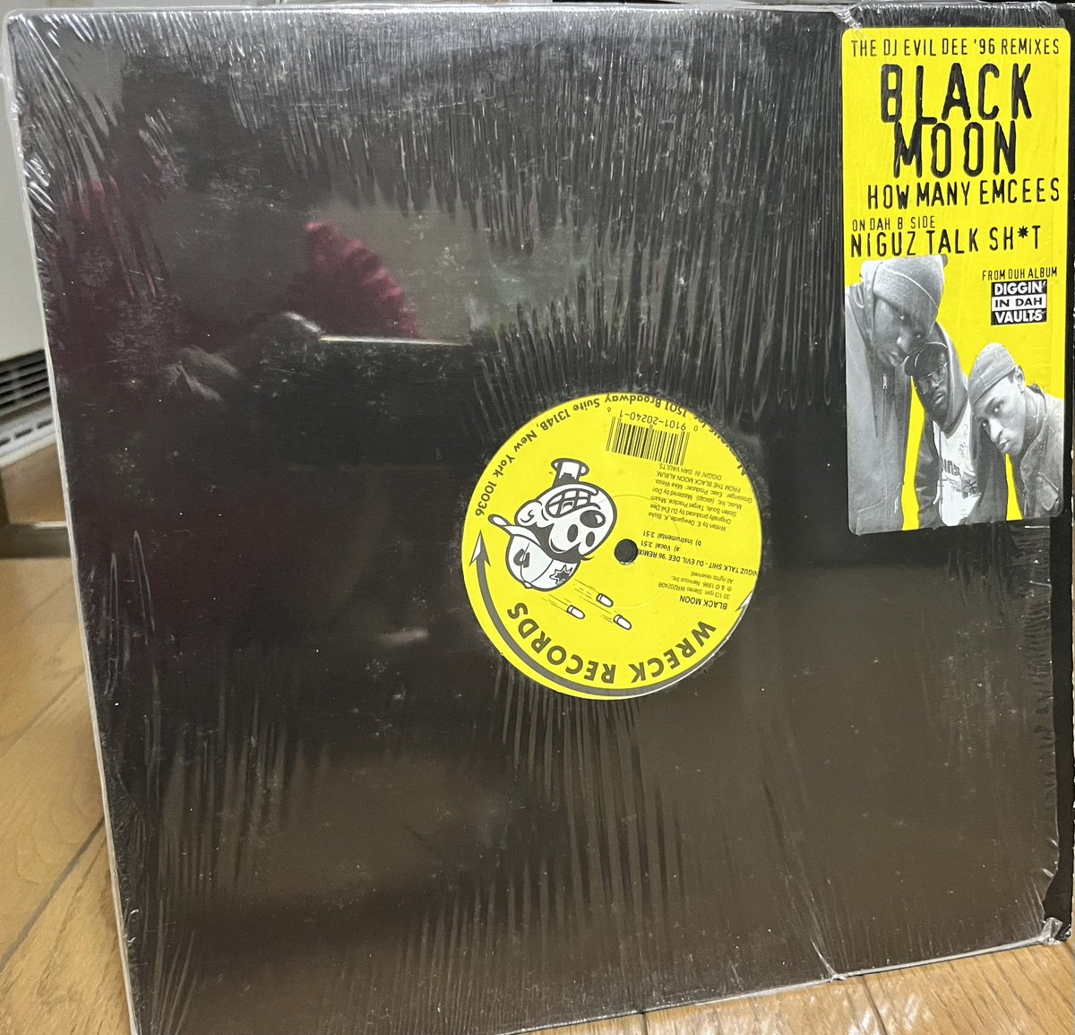 DSP1LOW's tweet image. 今晩の一枚
昨晩に引き続き
BLACK MOON の
HOW MANY EMCEES 12’
コレよコレ！
DJ Evil Dee 96’Remixes！
みんなも好きやろ？
どう！
#1LOW#HIPHOP寺