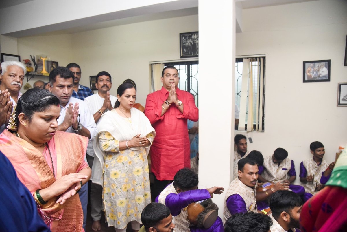 RohanKhaunte's tweet photo. Satyanarayan Pooja at my Constituency Office, Porvorim with a Humble Prayer to Bestow Health, Happiness and Prosperity to My Porvorkar’s. https://t.co/LiTyyKir7N
