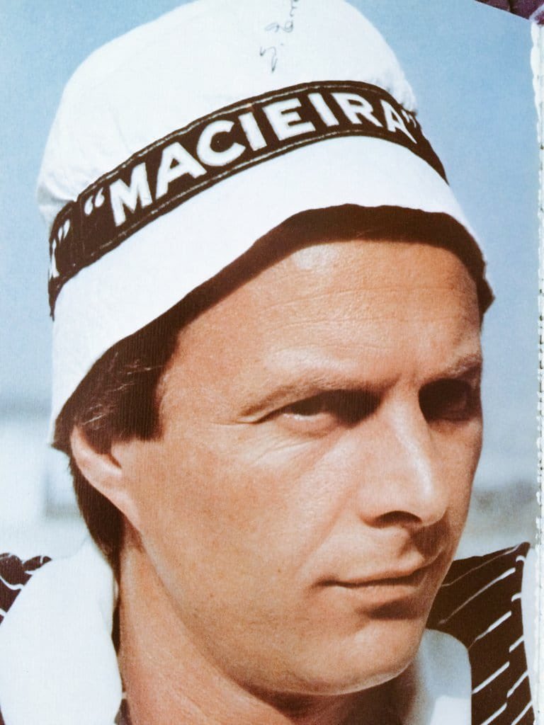 “O 2° lugar no Benfica não existe. Não ganhar no Benfica é um fracasso”

Ontem, hoje, sempre. Frase para ecoar em todas as paredes do clube. A partir de hoje, no 4° anel

Obrigado por ter dado tanto ao Benfica. Obrigado por ter entendido como poucos a grandeza do cluve

Eterno