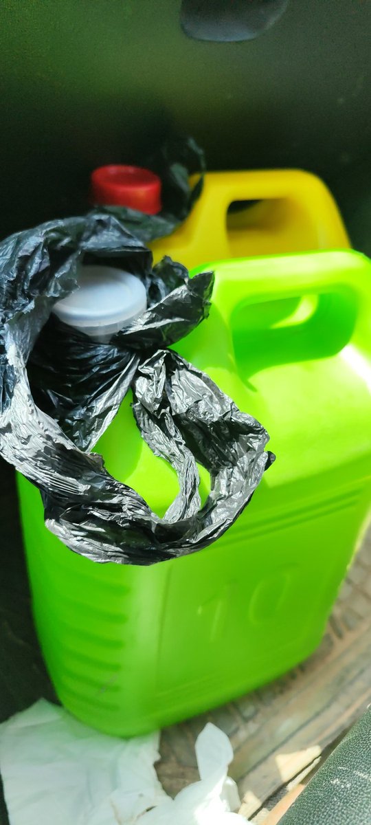 دوله قحبه و اي مسؤول حتى مدير شيل البنزينه فاسد ..  تفووو 🤧🤧 #الكبير #طرابلس #بنغازي #دبيبه #ليبيا_المركزي