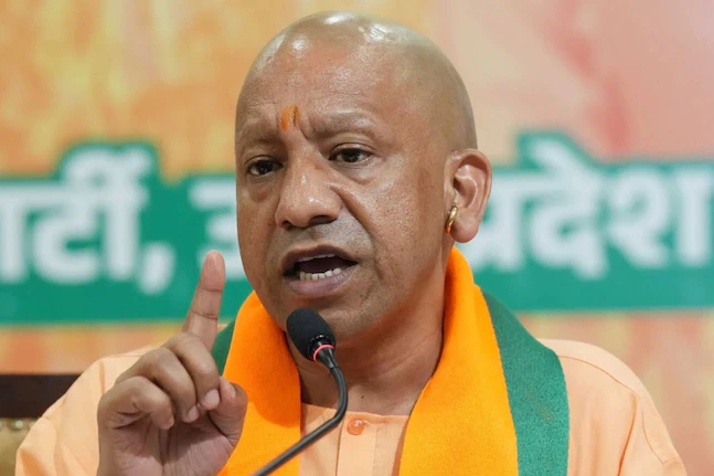 FairMediaIND's tweet photo. बटोगे तो कटेंगे..एक रहेंगे तो नेक रहेंगे..

उत्तर प्रदेश के मुख्यमंत्री योगी आदित्यनाथ ने श्री कृष्ण जन्माष्टमी के उपलक्ष्य में मथुरा मैं संबोधित करते हुए बोला  बटोगे तो कटेंगे, एक रहेंगे तो नेक रहेंगे सीएम ने जमकर विपक्ष पर हमला किया।

#yogi #YogiAdityanath #janamashtmi #hindu https://t.co/ybX2lp6QFy