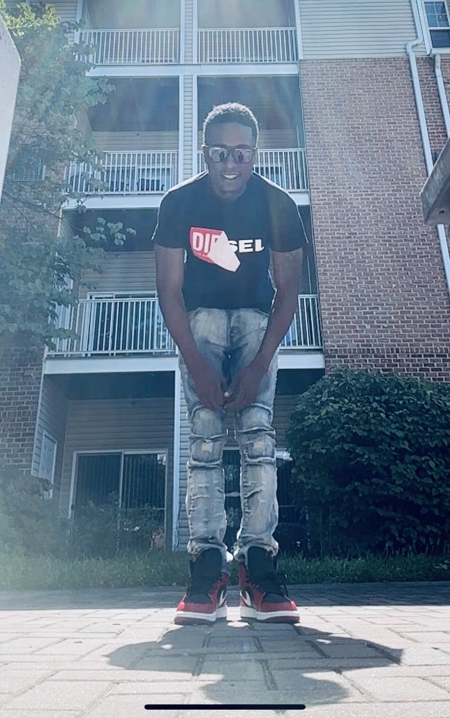 deepstroka69x's tweet photo. Back single lil bitches….. where yall at?? Come outside Daddy pulling up!!! I come with the three P’s 💰provide/🍆please/ and 🔫protection. Come fuck wit a real nigga. https://t.co/VUCfXeNOow