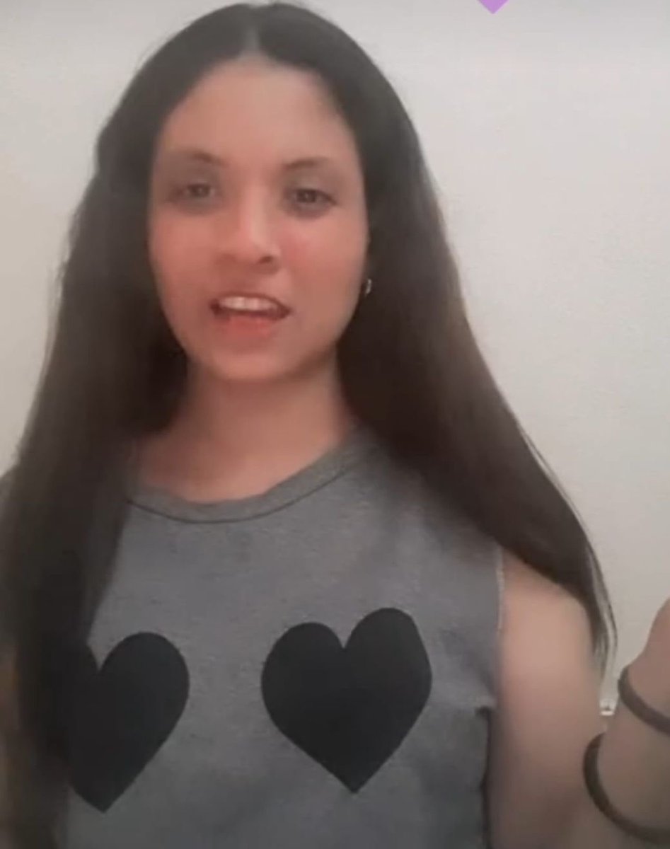 JoseMBretones's tweet image. 🚨 Lucía Escorcia Ovalle 19 años “Desapareció” anoche por la Avda. de la Estación de Almería. Viste pantalón vaquero corto y pelo recogido.  Sufre un retraso cognitivo. Ruego si alguien la ve o sabe algo de ella que se pongan en contacto con la policía nacional o 641484477