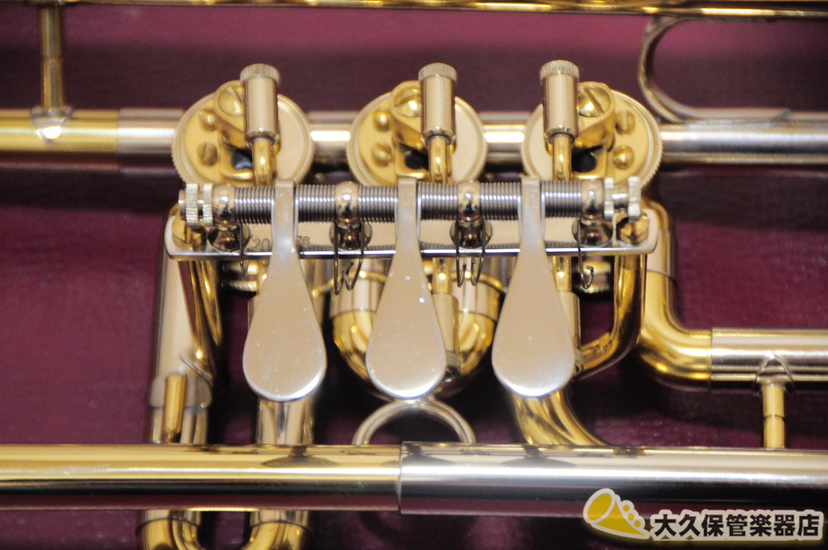 新入荷🎊 初めてのロータリートランペットに！ 東欧の歴史的金管楽器