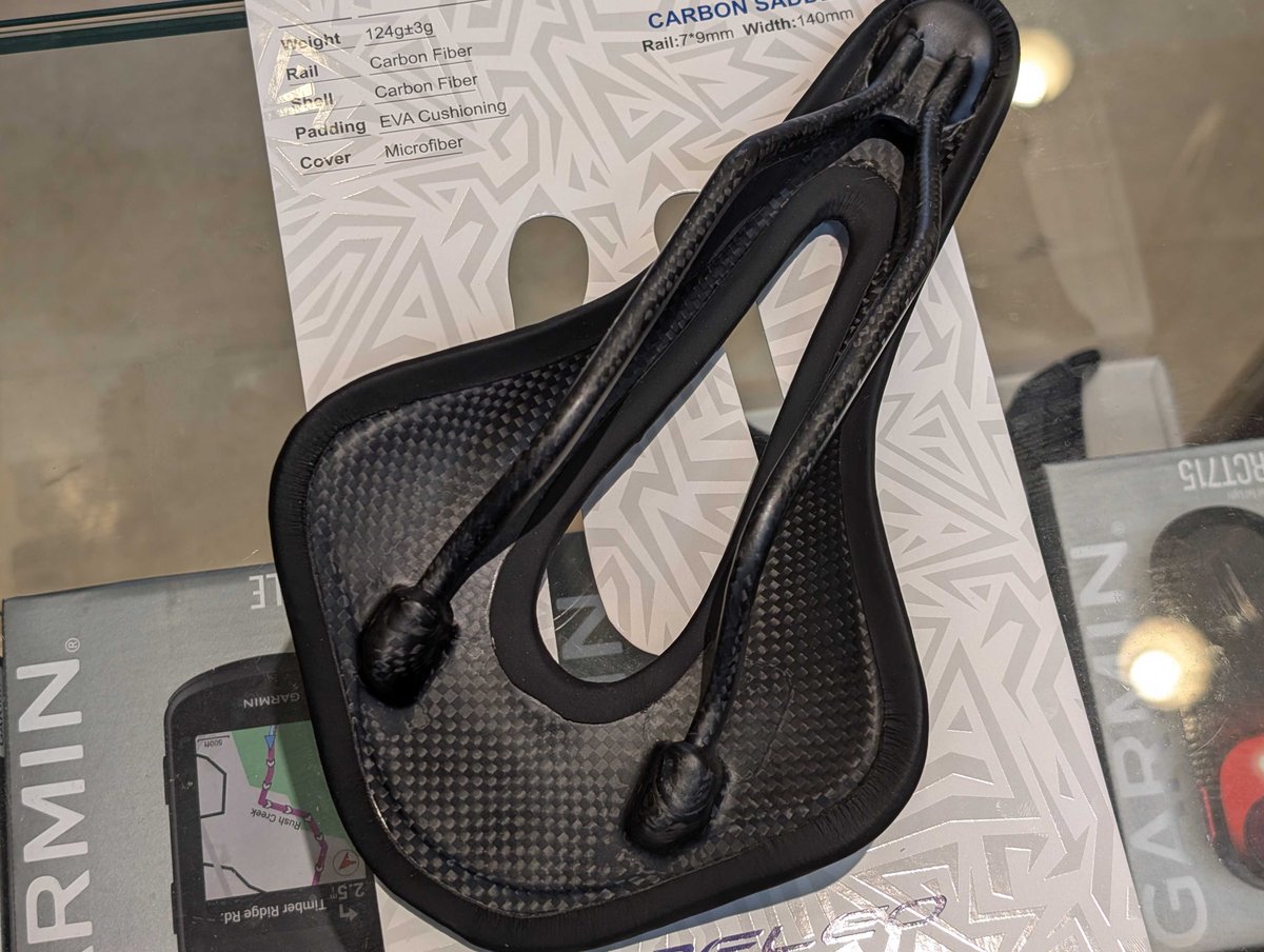 YOELEO CL MAX カーボンサドル 140mm YOELEO CL MAX 超軽量カーボン