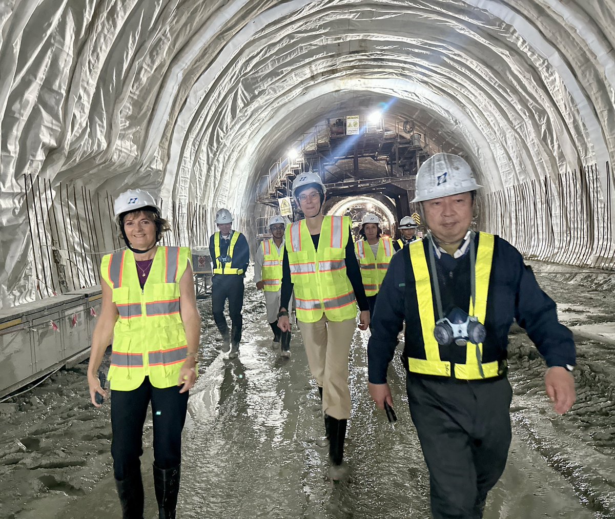 SwissAmbNepal's tweet photo. Thrilled to have had Ruth Metzler, Chairwoman of @SGE  visit Nepal! 🇳🇵🇨🇭 Happy to show her Nepal's infrastructure development &amp; explore collaboration opportunities for Swiss companies to contribute innovative &amp; sustainable infrastructure solutions to global projects. #AidtoTrade https://t.co/dMZ8JWcS7p