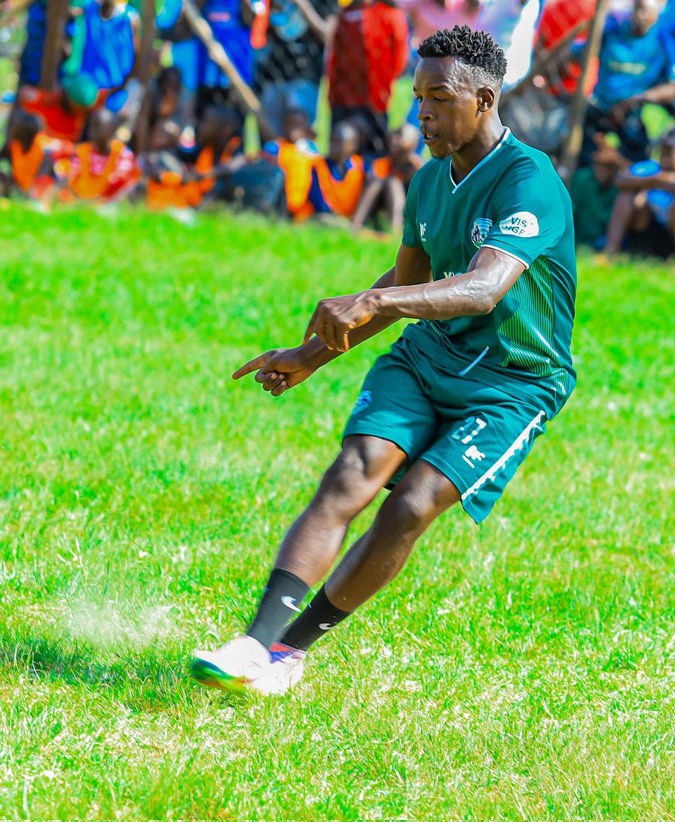 NatukwasaAsiat's tweet image. McM👌 @SerembaJoseph27 
Master of the midfield, the heartbeat of the team, turning defense into attack with every touch, Controlling the game from the center, where legends are made. ⚽🔥🏆⚽ #MidfieldMaestro #FootballGenius
@HomeBoyzFC