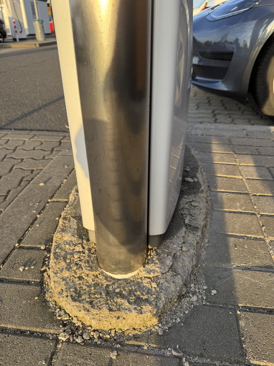 Thomas Hecker tweet media