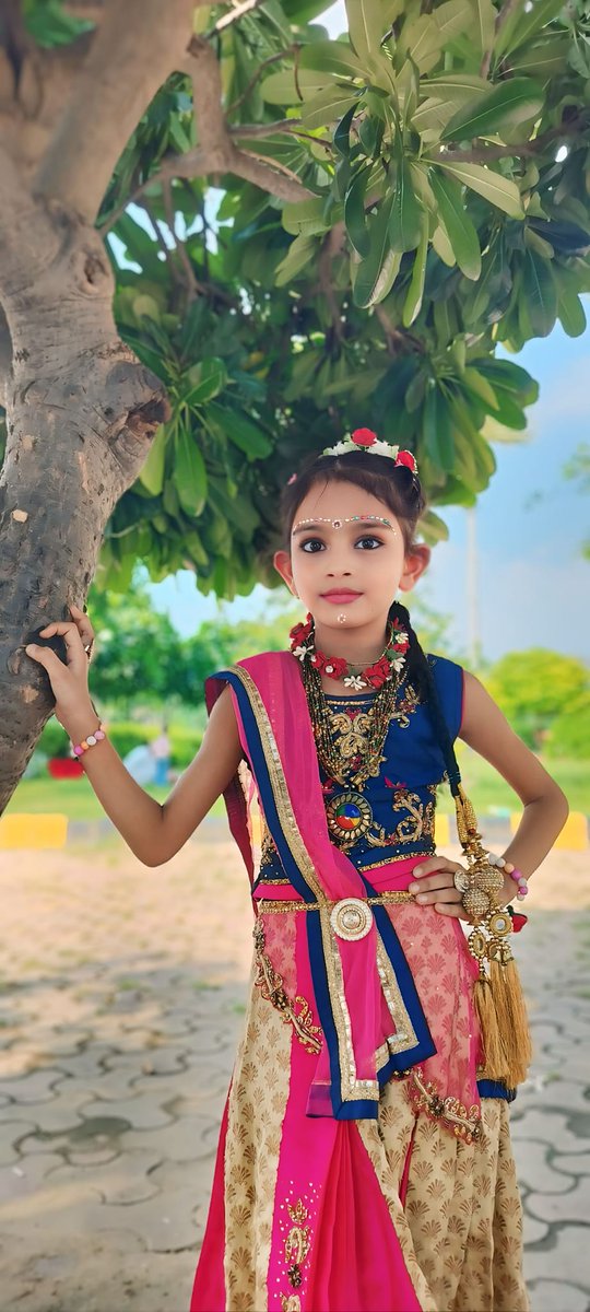 आप सभी को श्री कृष्ण जन्माष्टमी की हार्दिक बधाई एवं शुभकामनाएं।
#Janmashtami #JaiShreeKrishna #श्रीकृष्ण #ISKCON