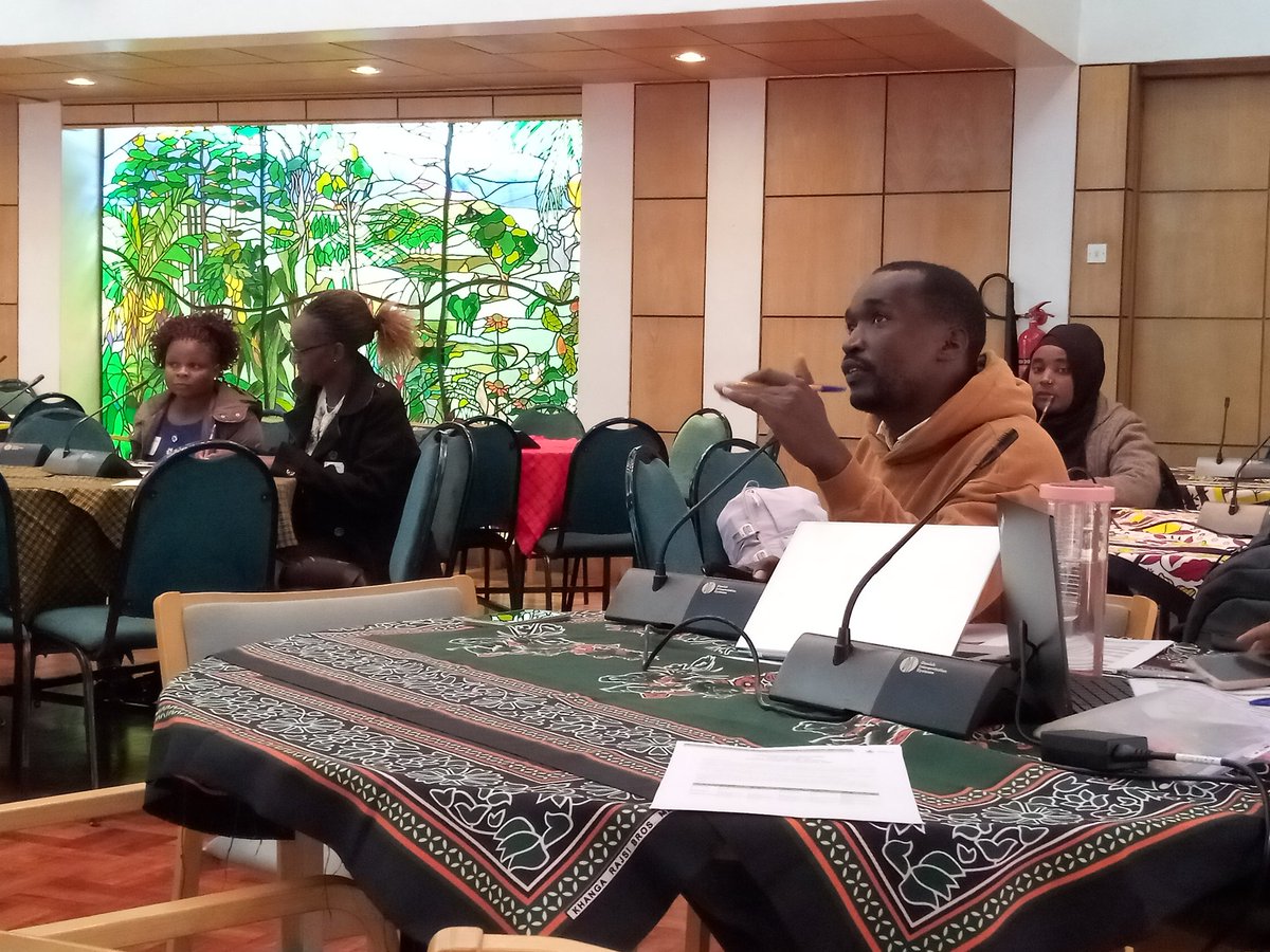 <a href="/korirhez/">Korir Hezekiah</a> of <a href="/IITA_CGIAR/">IITA</a> and the #AgroecologyInitiative taking INALL participants from Kenya and Zimbabwe through the #Agroecological innovations under trial in Kiambu ALL. The meeting takes place at <a href="/CIFOR_ICRAF/">CIFOR-ICRAF</a> Nairobi.