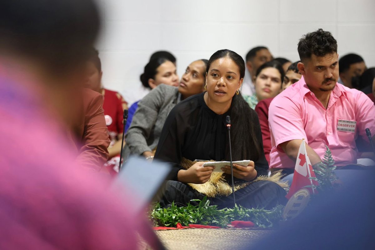 antonioguterres's tweet image. Young people are on the frontlines of the fight to protect the 1.5 degree limit of global warming, and the demand for a just transition and the phase out of fossil fuels.

My thanks to the young leaders I met today in Tonga for sharing their vision and actions for a for a more…