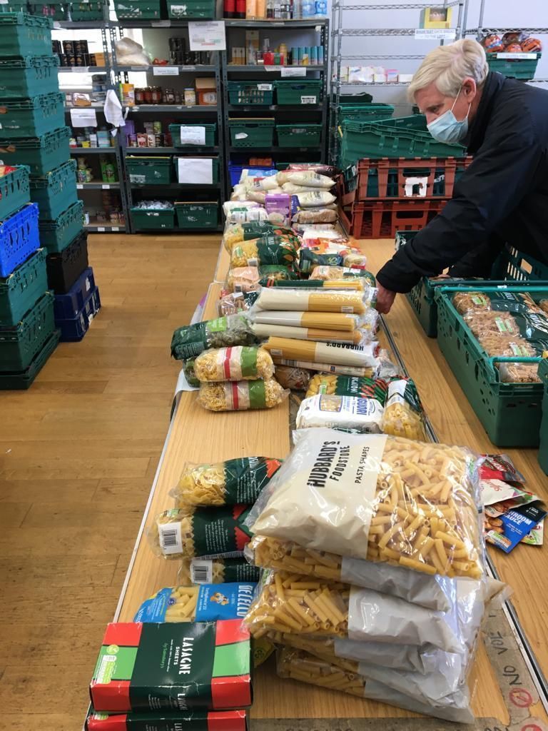 oxfordmutualaid's tweet photo. If you are confident on the phone &amp; can spare 30 mins - 1 hour per week to make/answer calls, you'd be perfect for our #DeliveryTeam. Find out more at https://t.co/CwlNc7yMLW https://t.co/54lktXWSum