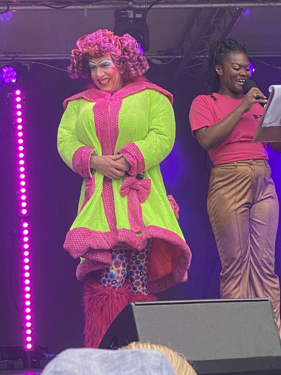 Stagey baby Dan 🎭 tweet media