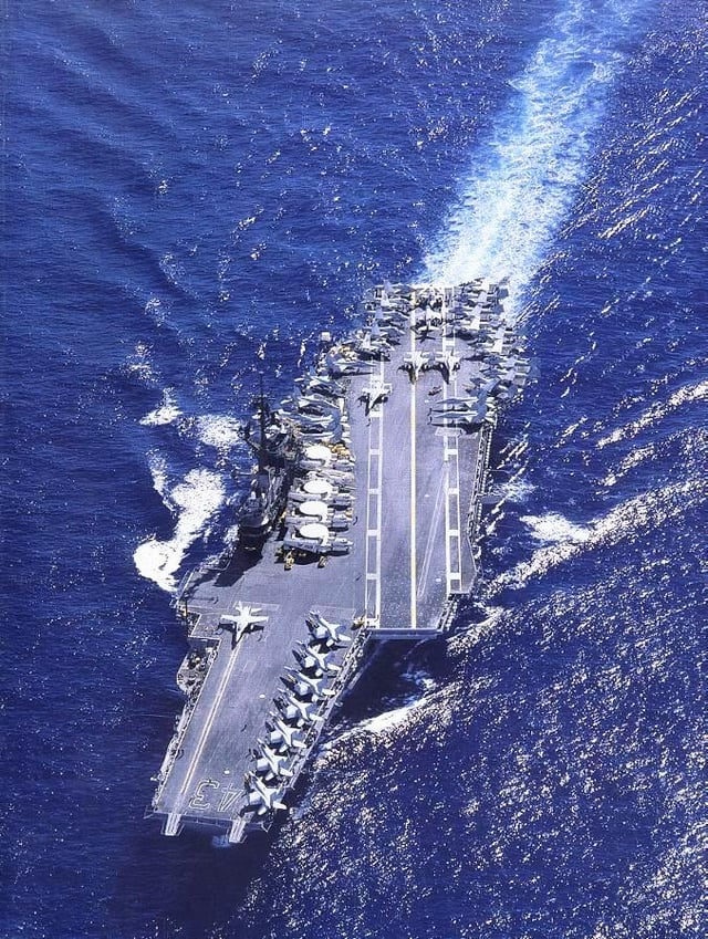 r116440's tweet photo. 🇺🇸 @USNavy Midway-class #aircraftcarrier USS Coral Sea (CV-43) in the Mediterranean in 1986, during the the confrontation with Libya #warship #navy #naval #CV43 https://t.co/QQLytGPOnk