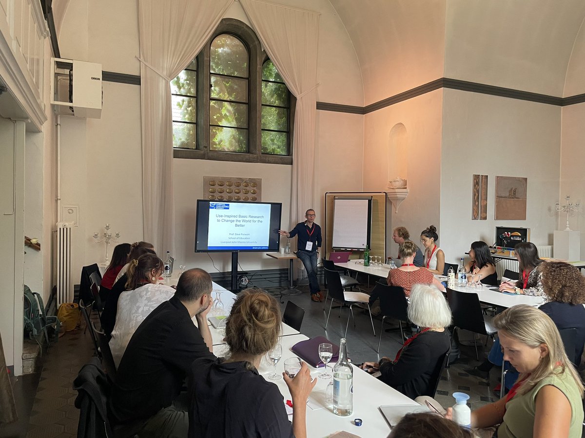 First input from Prof. Dr. Dave Putwain on how to develop an social impact plan 👏🏼