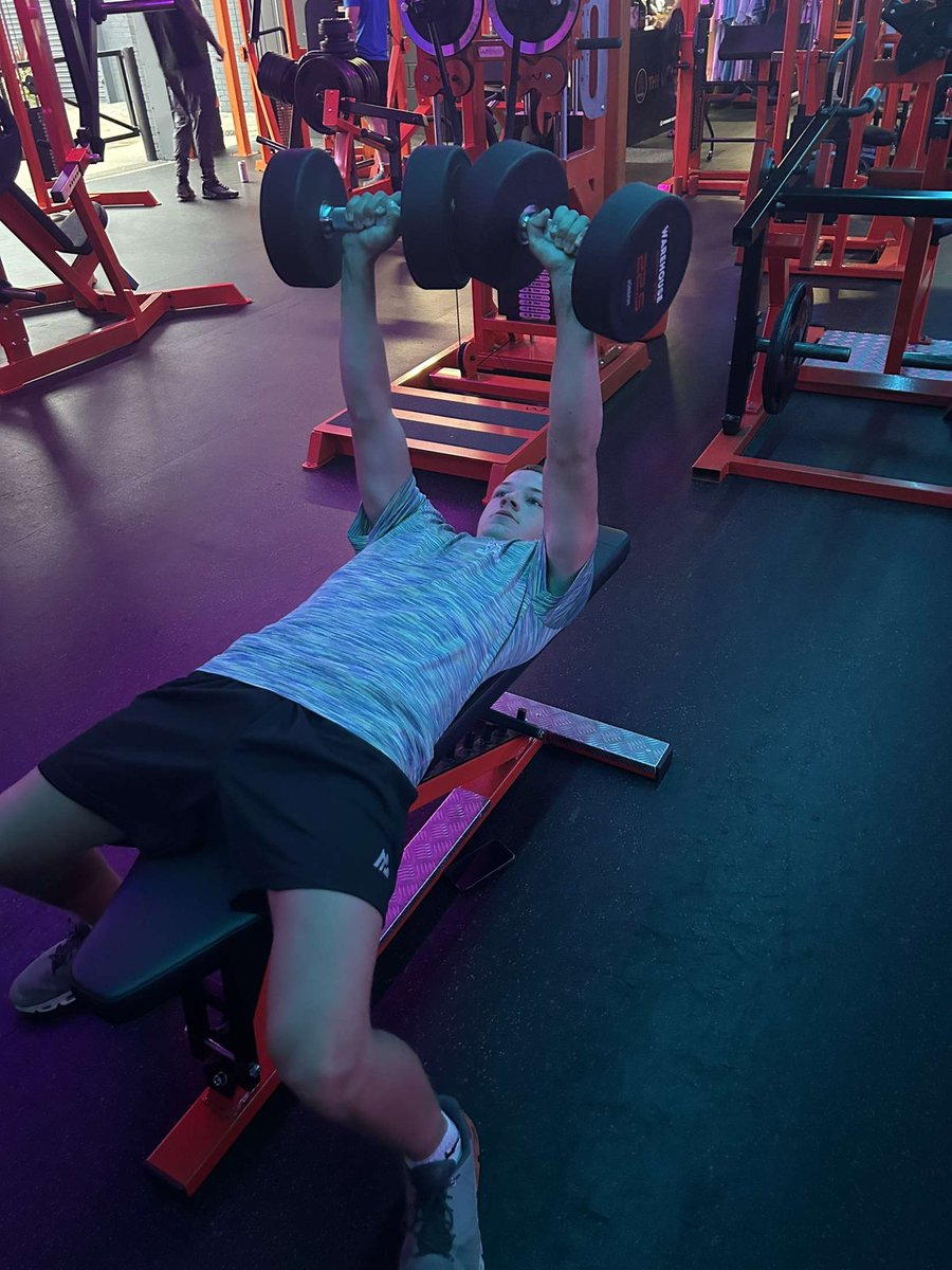 nice and early gym session with the boss <a href="/kieronbillsboro/">kieron billsborough</a>