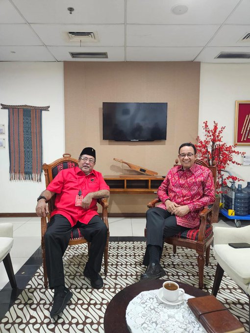 Piyusaja2's tweet photo. masih memantau situasi :) https://t.co/0cXjCIdKFU