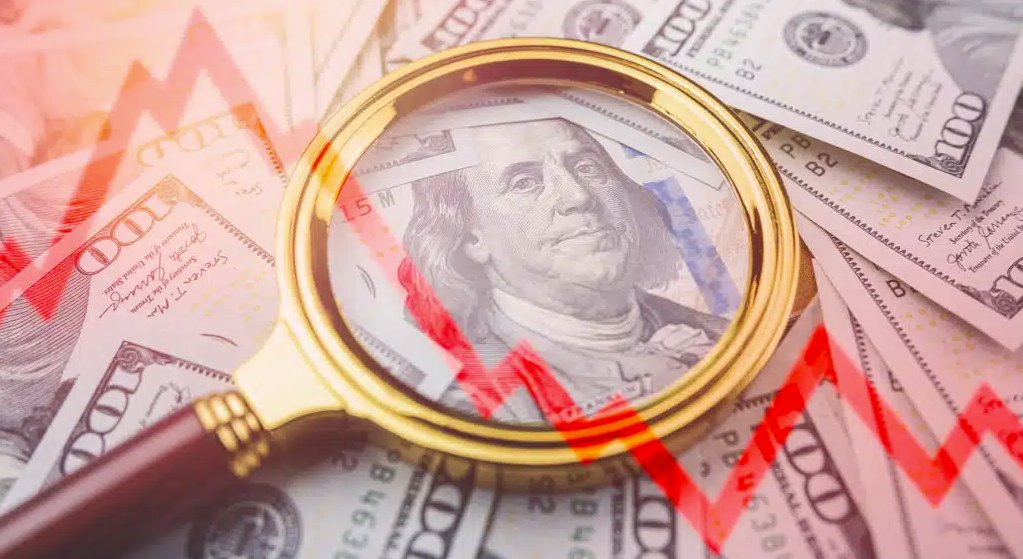 «Rusia se alista para asestar un duro golpe al dólar»

Elvira Nabiullina, la directora del Banco Central de Rusia, propone un nuevo sistema de pagos para los países BRICS, buscando desafiar la dominación financiera de Estados Unidos.

#rusia #eeuu #usa #dolar