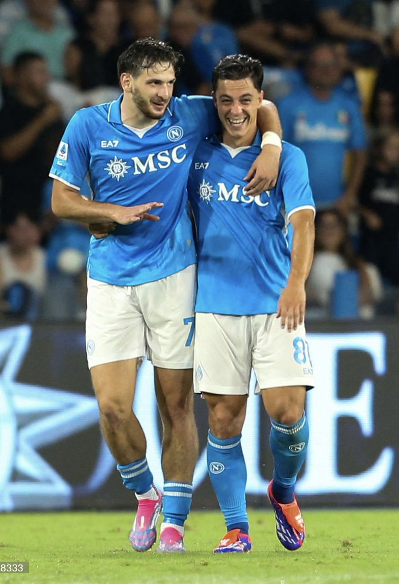 *E poi Buzz mi ha detto che riesce a volare ma non sa che è solo un giocatolo*