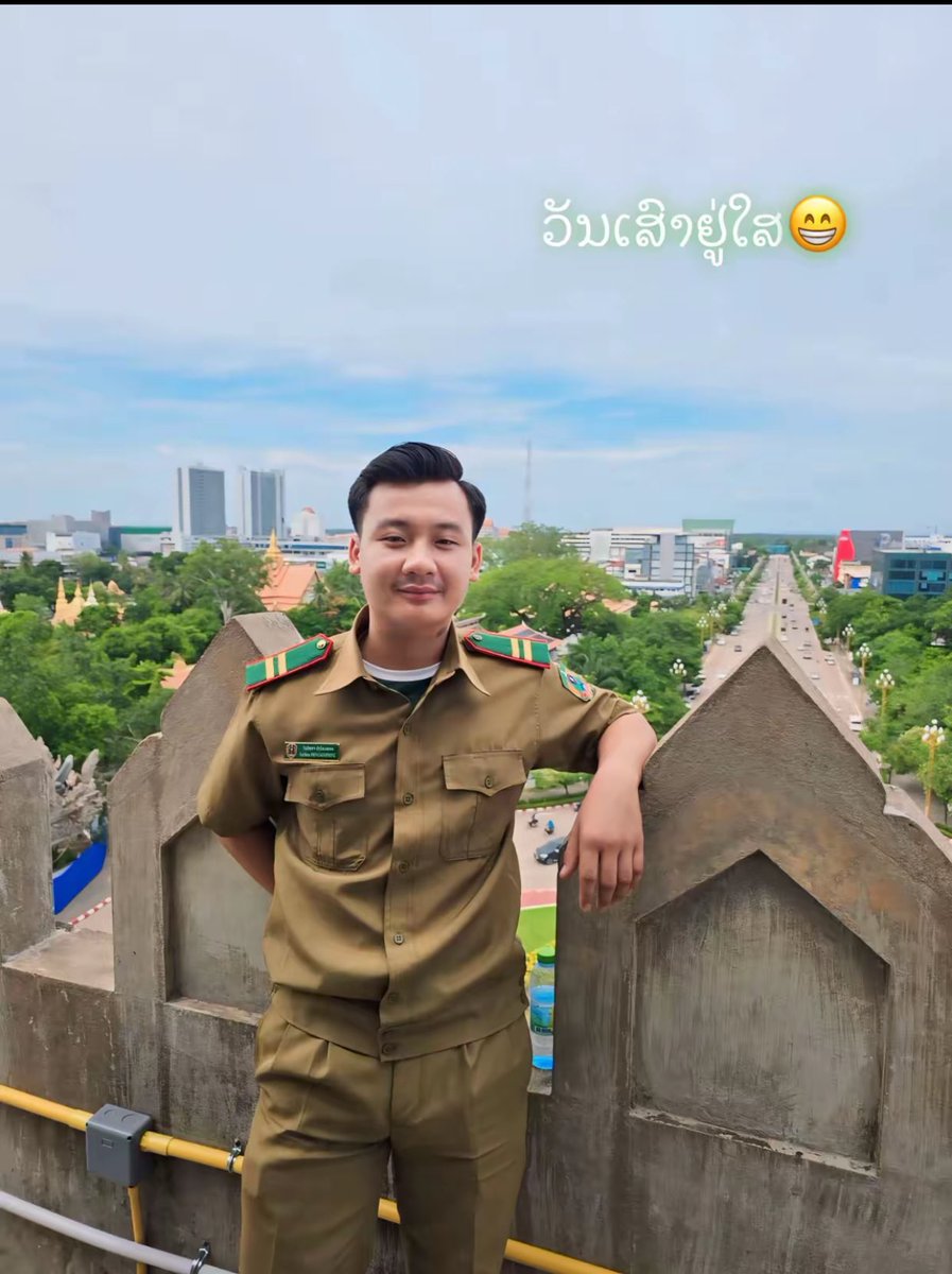 t77990's tweet photo. ຫໍ່ຫມົກໃຫຍ່ຄັກ ບ່າວຕຳຫລວດນີ້ https://t.co/PhaFip1mlr