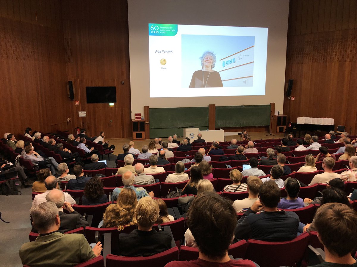 DESY (Deutsch) tweet media