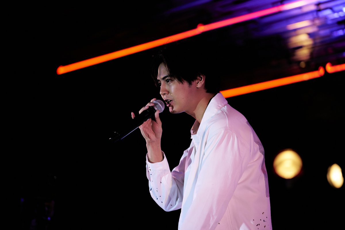 oricon's tweet photo. 片寄涼太、地元大阪で“20代ラストライブ”
ソロ名義初のCDシングル《リリイベ》開催❗️

ソロでもGENERATIONSとしても
「もっといろんな景色を見たい」
https://t.co/8OQ1tY70RH

#片寄涼太 @generationsfext https://t.co/ADQnMZ70YA