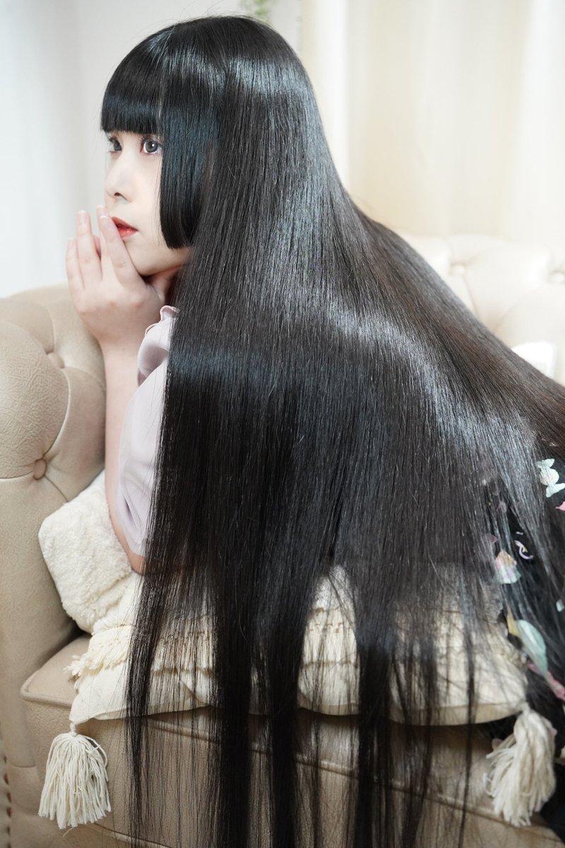 m_maamchan's tweet photo. 艶

photographer📷:ヘアカメラ @haircamera

#黒髪 #ロングヘア #黒髪ロング 
#髪フェチ #スーパーロングヘア https://t.co/nepBC3QuMo