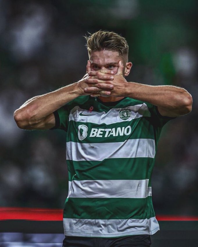 Gyökeres: "Claro que senti o sismo, estava eu a fazer a evacuação de vários castanhos, quando sinto a sanita a abanar toda, parecia a defesa do Benfica"