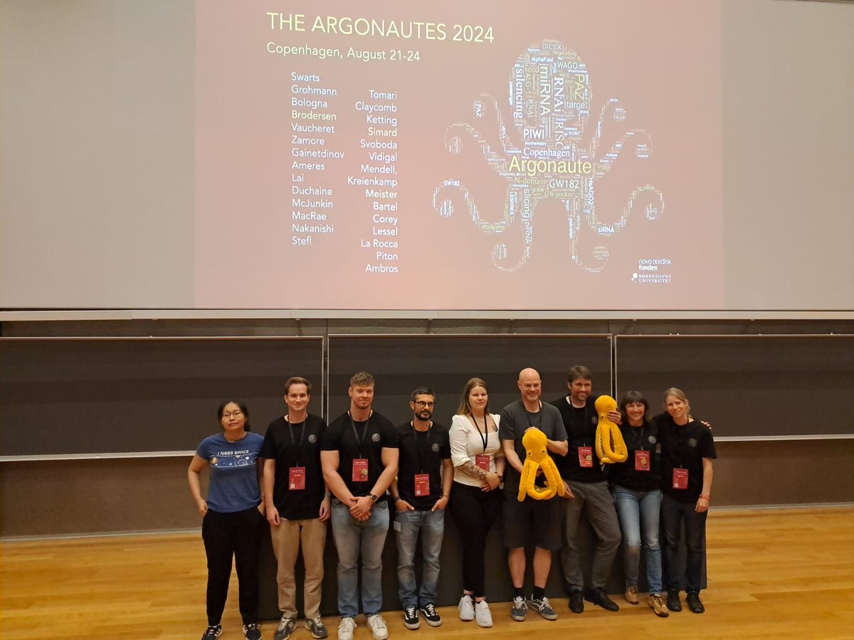 The Brodersen lab wants to thank all participants for such an awesome #ArgonautesConference. Stay tuned to this channel, as we will share more highlights and pics during the following days. 
See you all in Prague! 🥰 
🐙🧬🪱🦋🌱🔬🐁🧪🪰🦑
