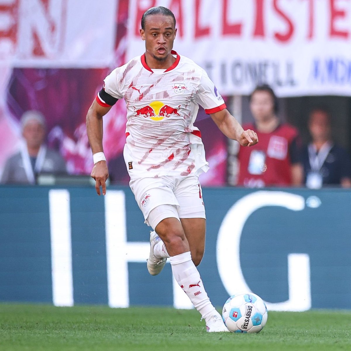 Doubled_Sports's tweet image. @xavisimons over #RBLBOC ...

💬 « It was a tough game for us today. The conditions weren’t the easiest either. It was very hot.

But: We really wanted to start the Bundesliga with a win and we succeeded. Let’s move on! »