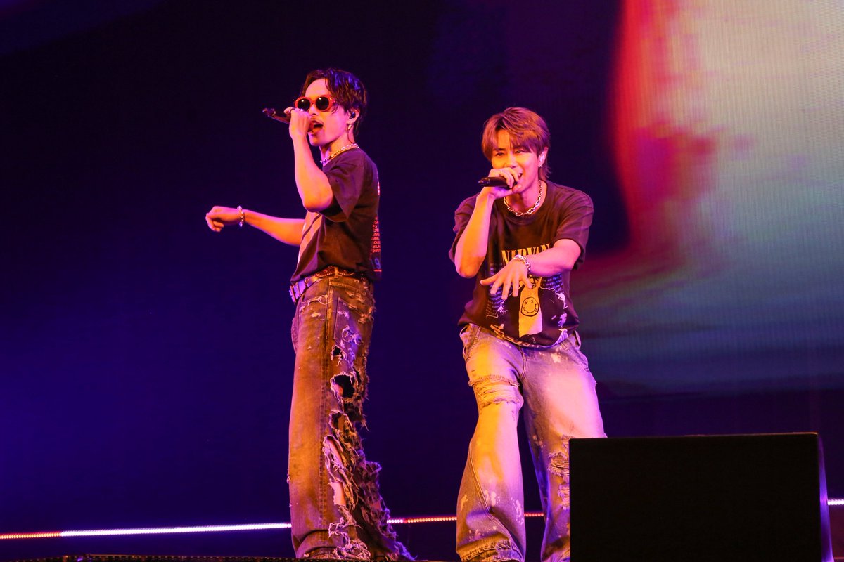 encountofficial's tweet photo. 今市隆二のソロツアーファイナル公演に“親友”北山宏光がサプライズ登場　ステージでの共演は初
https://t.co/MwZ6weVauN

#今市隆二 #北山宏光 https://t.co/WT8GQyF32A