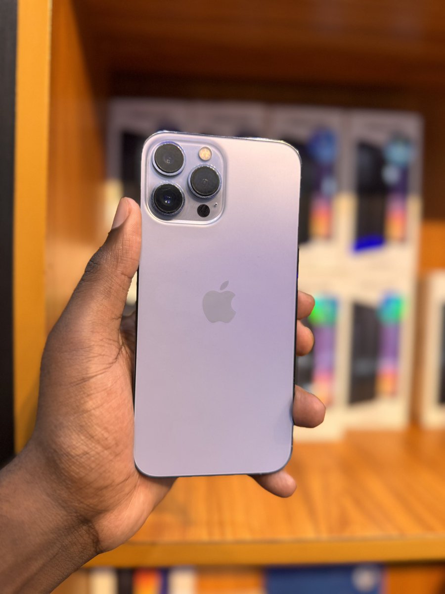kaks_lamar's tweet photo. Phones Available right now @Fixitug Kaduuka

2 iphone 13 pro max 256gb 2.25m 

#Fixituganda https://t.co/D51WlOKTG4