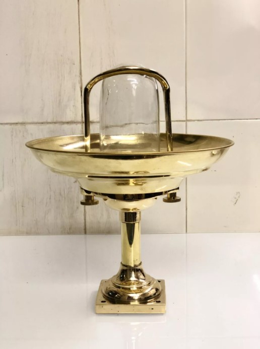 Therustedmetal's tweet image. brass ceiling mount bulkhead light fixture, featuring a stylish brass shade. An ideal Labor Day gift for those who love coastal decor!   ebay.com/itm/3749209569… #NauticalDecor #BrassLighting #CeilingFixture #MaritimeStyle #LaborDayGift