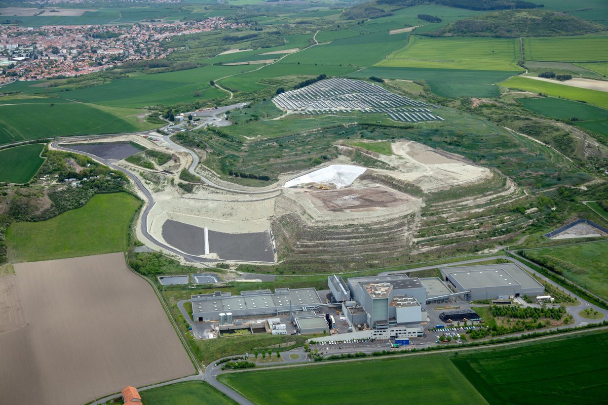 valtomclermont's tweet photo. 📆[VISITE DE SITE] Samedi 21 septembre, venez découvrir deux sites du #patrimoine industriel du territoire: le Pôle #Vernéa et l'installation de stockage de Puy-Long, à Clermont-fd. 
Infos et inscriptions 👉https://t.co/4ZvIcDIHNt 
@suez @Veolia_FR @JEP https://t.co/U0q9zx0uLB