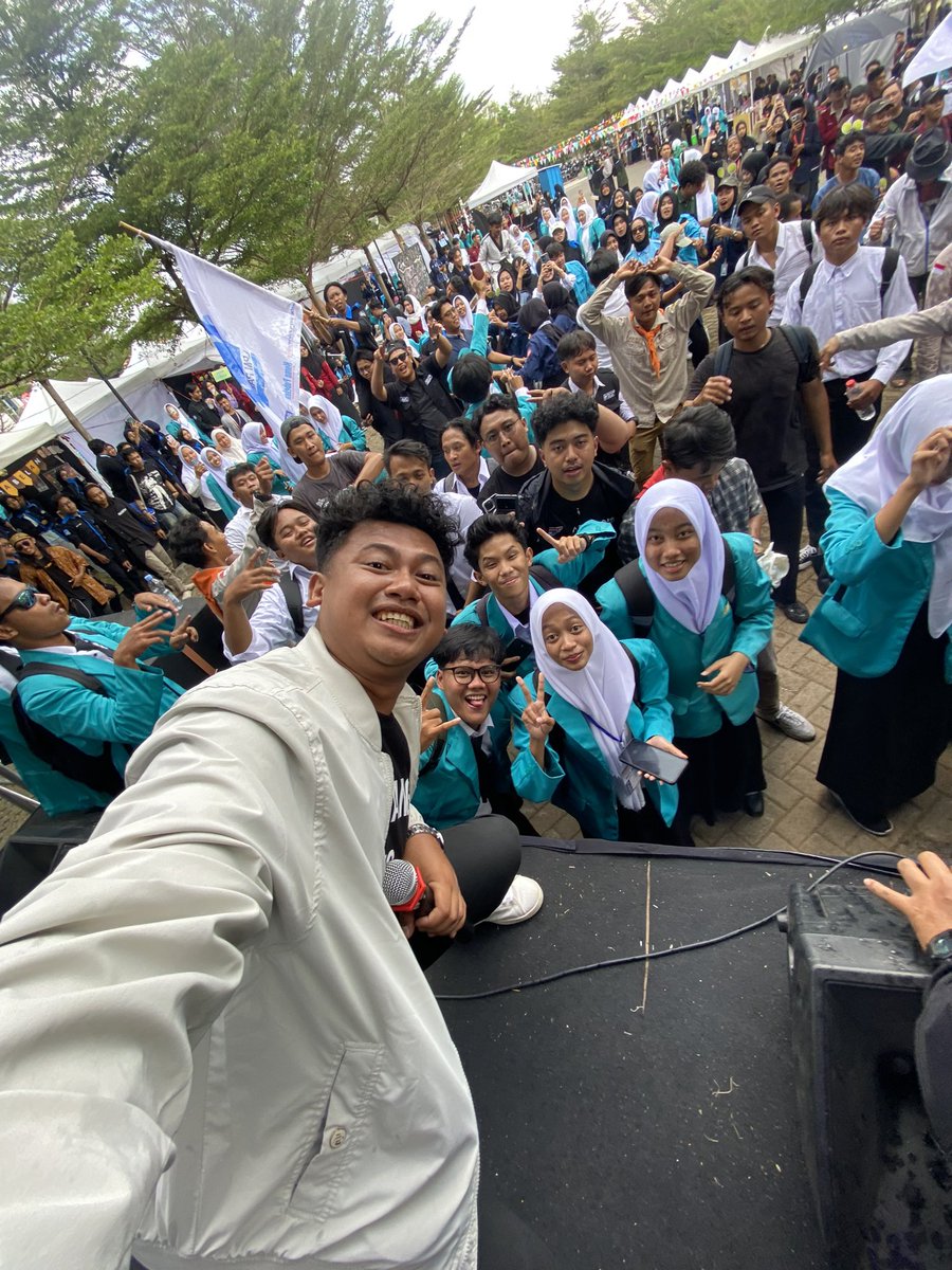 afrzbsmi's tweet photo. EXPO UMS 2024 GOKILLL!!!!
“UMS Mendunia”
@umsofficialid 
#ums https://t.co/NlXxbn3Lnj