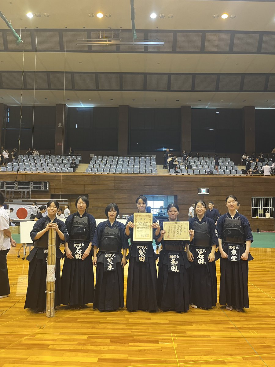 8月25日に高砂市総合体育館にて兵庫県民スポーツ大会が開催されました。
結果は、
男子団体優勝🏅
女子団体準優勝🥈
となりました！全関と全日に向かってチーム一つとなって全員で精進して参ります！熱い応援ありがとうございました