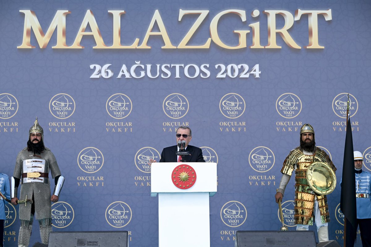 omerbolatTR's tweet photo. Şanlı ecdadımızın bizlere yurt edindiği Ahlat’taki programımızın ardından bugün de tarihimize altın harflerle yazılmış olan 26 Ağustos Malazgirt Zaferi kapsamındaki etkinliklere katılarak, Cumhurbaşkanımız Sayın Recep Tayyip Erdoğan'ın (@RTErdogan) hitaplarını dinledik. 

Ecdadımızın bize miras bıraktığı bu topraklarda, milletimizle birlikte bin yıllık zaferin coşkusunu yaşadık. Milletimizle el ele, gönül gönüle vererek nice zorluğun üstesinden gelmenin ve tarihe iz düşmenin bir nişanesi olan Malazgirt’te güçlü Türkiye’mizin yürüyüş ruhunu bir kez daha hissettik.