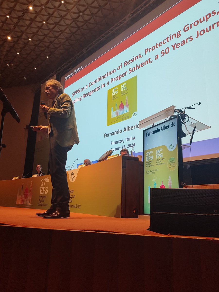 Privileged and honored to attend the Josef Rudinger Memorial Award lecture by the amazing scientist and person, Fernando Albericio 🤩