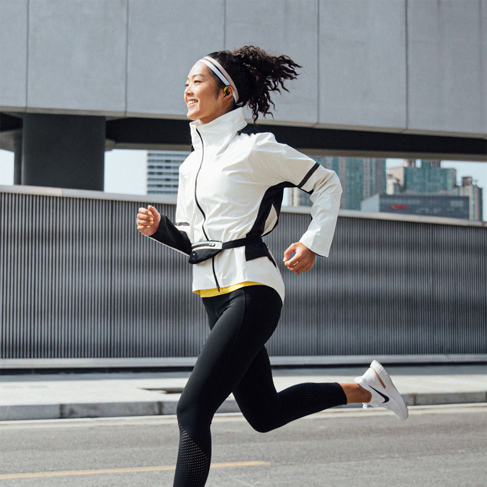 Let music be part of your everyday! Whether you're commuting, exercising, or relaxing, AirFit are your perfect companions. #Langsdom #headphone #exercising