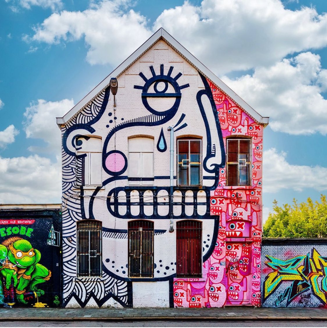 lovestreetart22's tweet image. A great collaboration between Joachim and Oxalien in Antwerp, Belgium.
#StreetArt #Joachim #Oxalien #Belgium