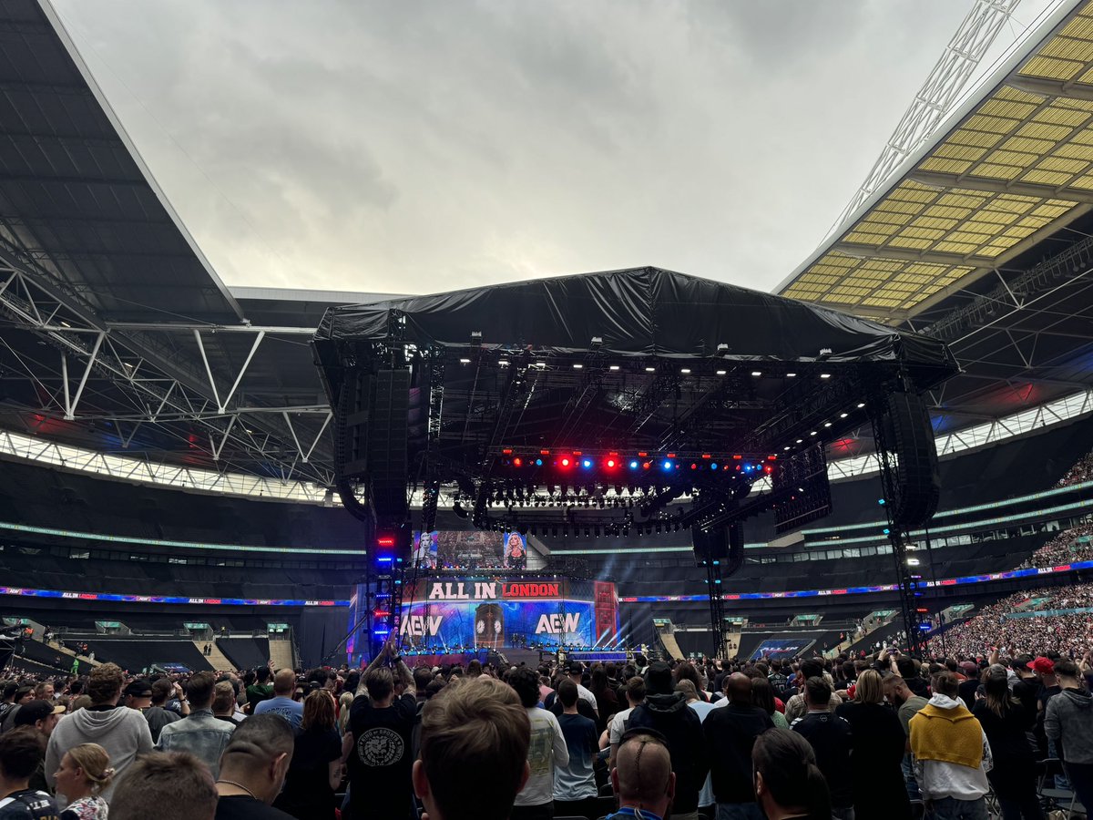 fuzzriff's tweet image. Magical #AEWAllIn