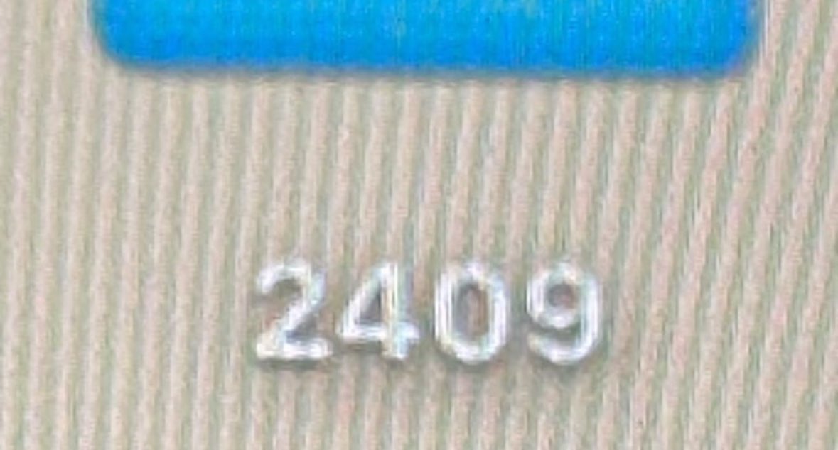 NDHFEEDS's tweet photo. really crazy take but could imagine one be him releasing something in september? 09 = sept, 24 = 2024 🤔
second photo could be a mv or something… https://t.co/n4vaL0Z6Qh