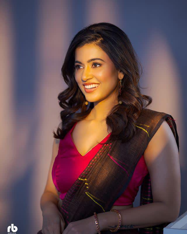 Nilaa_Venkat's tweet image. X MATES ❤️✨✨ 
#BBNaija    #FollowFollow #BBNaijaS9    #Onyeka