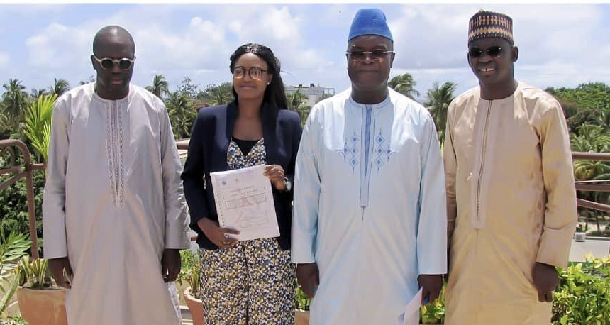 🎓 Félicitations au Dr Ibrahima FALL pour la soutenance de son mémoire en Master Nutrition et à Linda Bénédictus SOGNON-DES pour sa soutenance en Suivi-Évaluation ! 📚 Votre travail acharné et vos réussites nous inspirent. 

#Soutenance #Master #Nutrition #SuiviÉvaluation