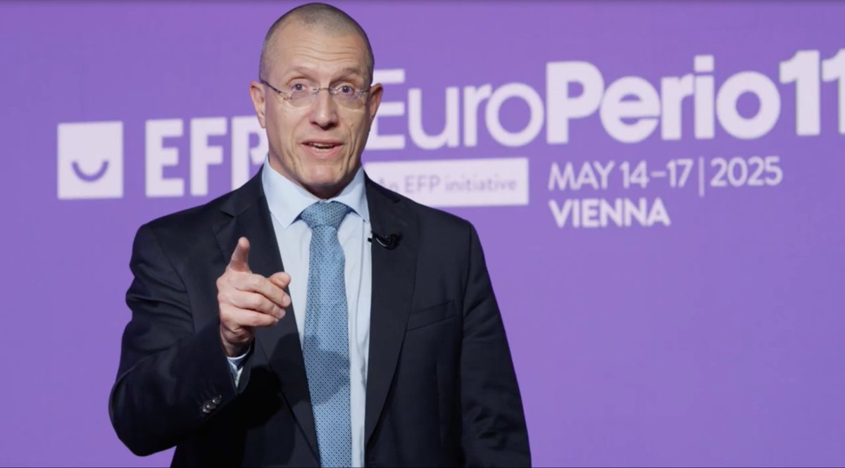 PerioEurope's tweet photo. Listen up! Anton Sculean has an important message for you: save the date for EuroPerio11 in Vienna! Registration will open soon. Who will be joining us? #EFPerio #EuroPerio #periodontology
https://t.co/i8X7bnqPyf https://t.co/McdiXN82oH
