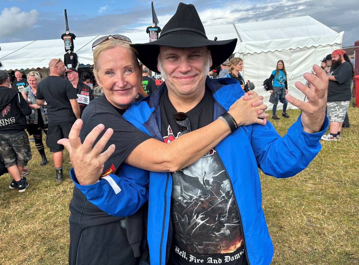 WolfsbaneHMS's tweet photo. #Stonedead #Stonedead2024 #StonedeadFestival #Wolfsbane #LiveFastDieFast #LiveFaster
@Stonedead_fest https://t.co/zGwlCCY1s4