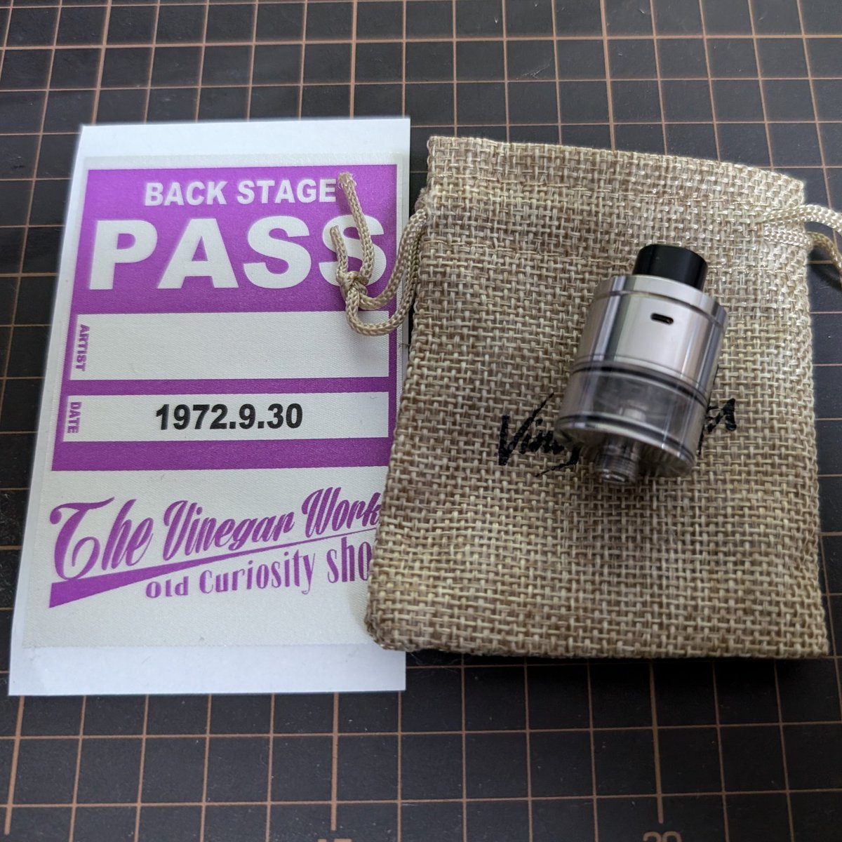 echanv's tweet photo. antiquity v2 rdta ゲット！再販してくれたvinegar worksさんに感謝 https://t.co/Nwdk0lLRNr
