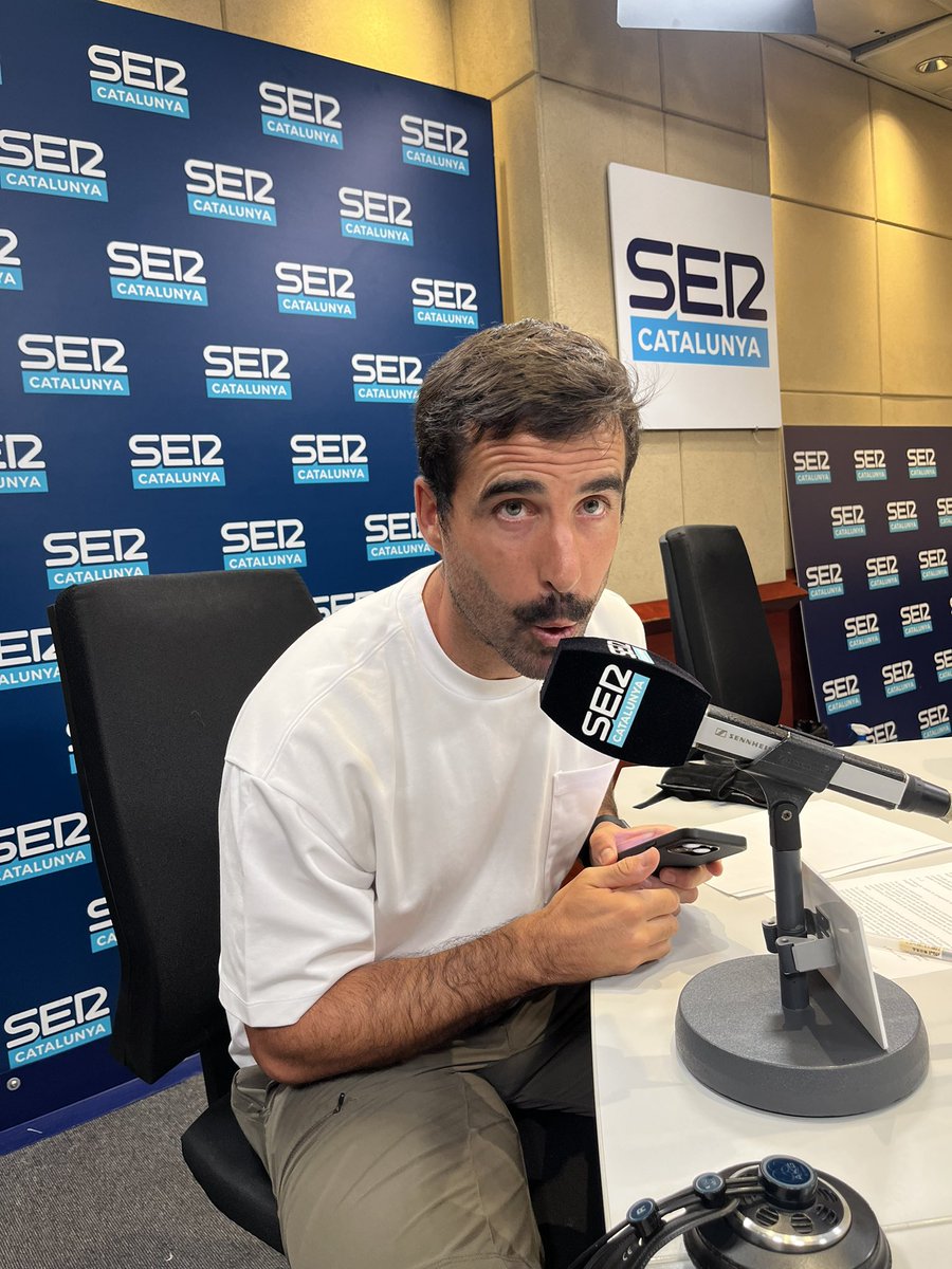 Aitor Viribay Morales (@mvaitor) on Twitter photo Hoy hemos terminado “Los Metabolistas” del <a href="/HoyPorHoy/">Hoy por Hoy</a> de <a href="/jl_sastre/">José Luis Sastre</a>
La radio siempre ha sido nuestra inspiración. Haber encontrado un hueco para el metabolismo (<a href="/methub_es/">MetHub</a>) ha sido un auténtico regalo difícil de creer.
Esperemos haber contribuido en algo.
¡MUCHAS GRACIAS! 🫶🏼😊 Hoy hemos terminado “Los Metabolistas” del <a href="/HoyPorHoy/">Hoy por Hoy</a> de <a href="/jl_sastre/">José Luis Sastre</a>
La radio siempre ha sido nuestra inspiración. Haber encontrado un hueco para el metabolismo (<a href="/methub_es/">MetHub</a>) ha sido un auténtico regalo difícil de creer.
Esperemos haber contribuido en algo.
¡MUCHAS GRACIAS! 🫶🏼😊